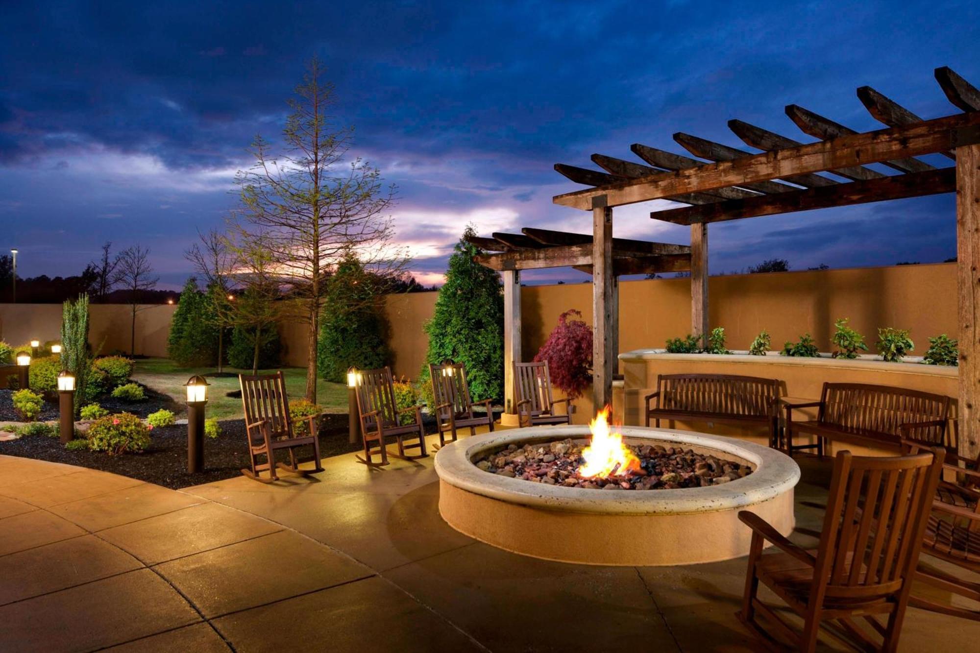 Courtyard By Marriott Jackson Hotel Exterior foto