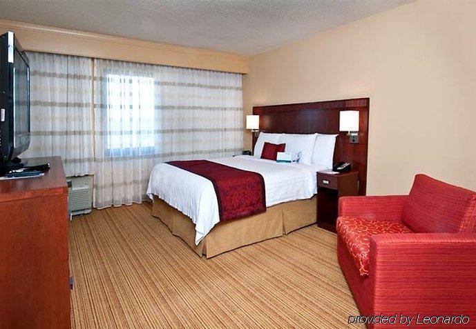 Courtyard By Marriott Jackson Hotel Exterior foto